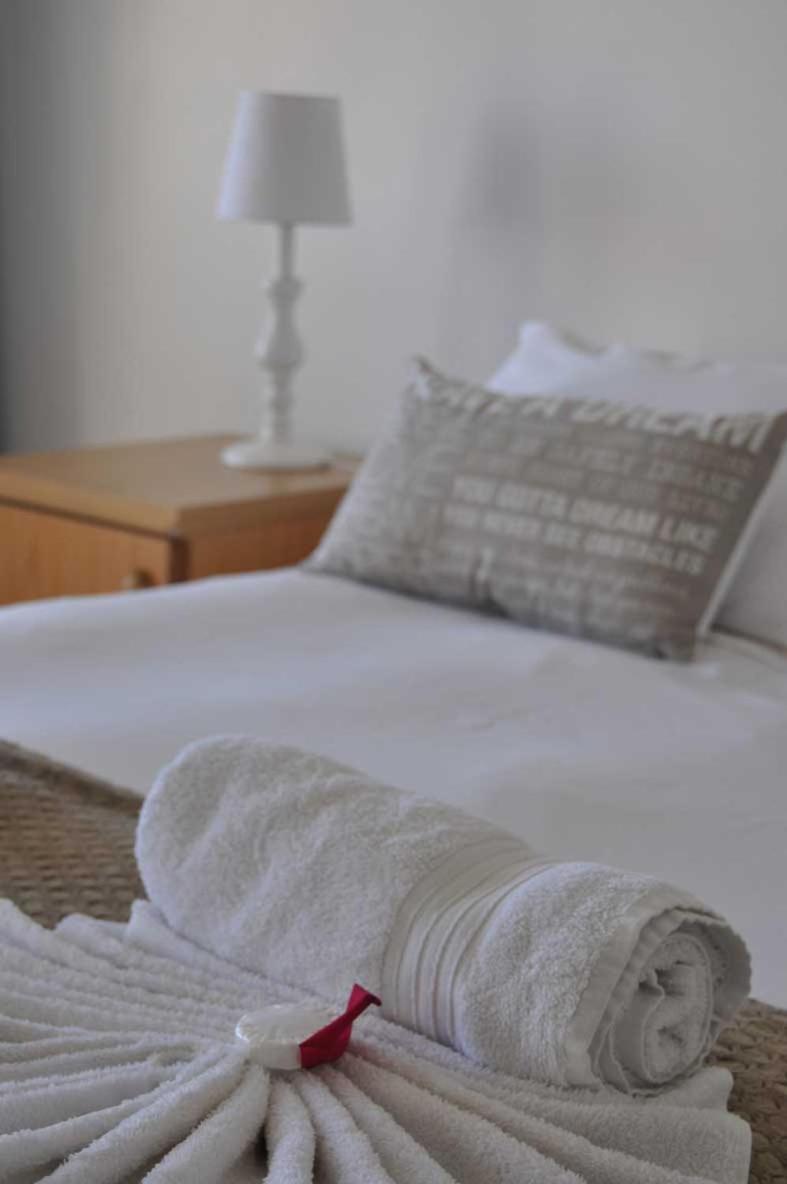 Kairos Cottage B&B Lüderitz Dış mekan fotoğraf